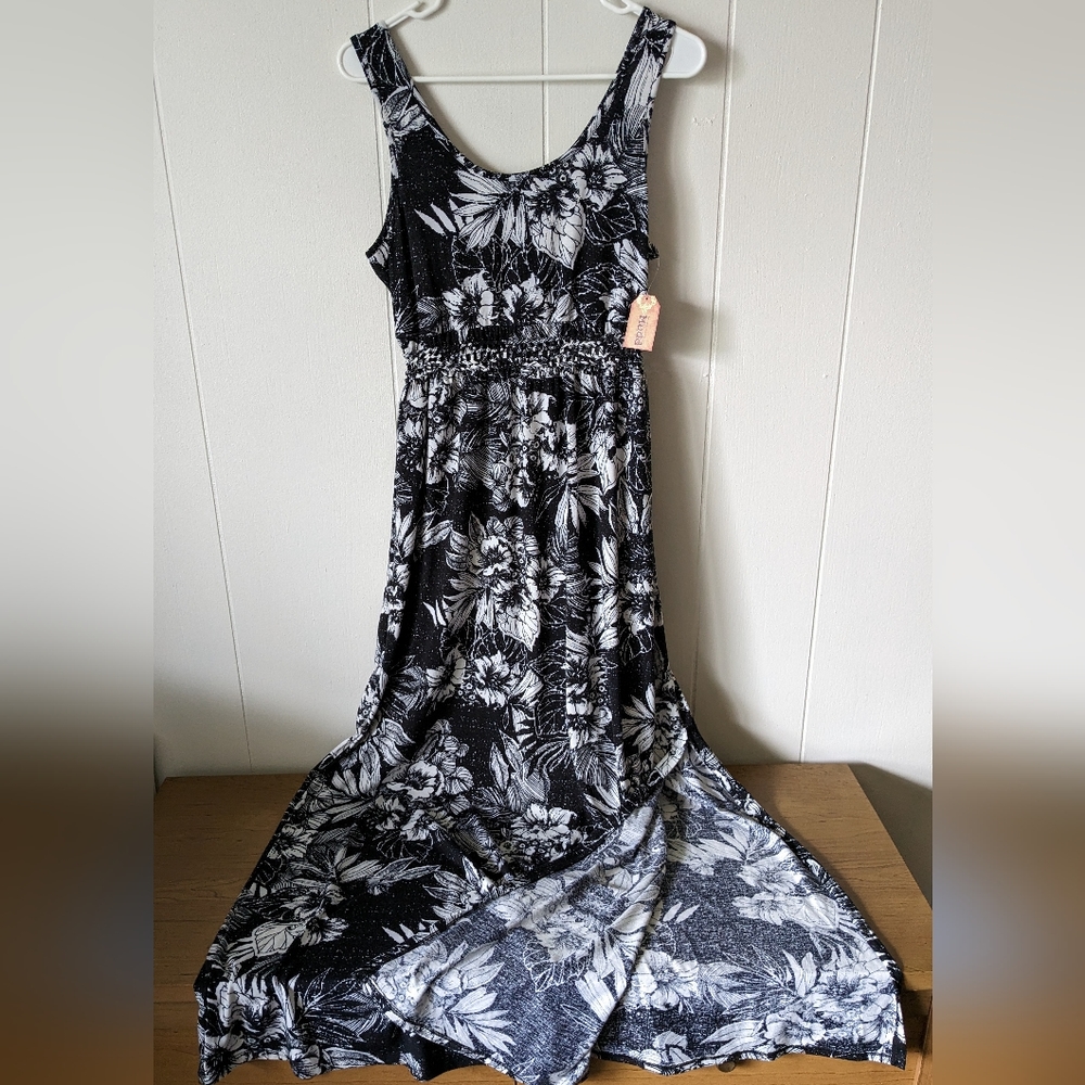 NWT tropical Maxi Dress